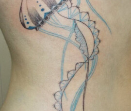 Tatouage méduse  style fine art