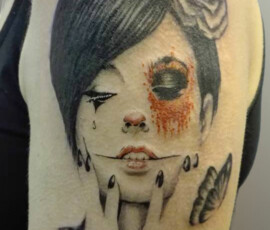 Tatouage portrait femme santa muerte