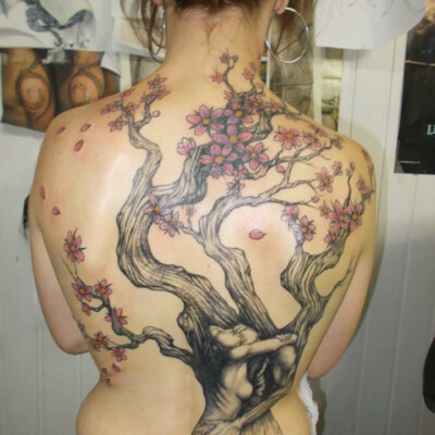 Voici le résultat du tatouage après recouvrement.